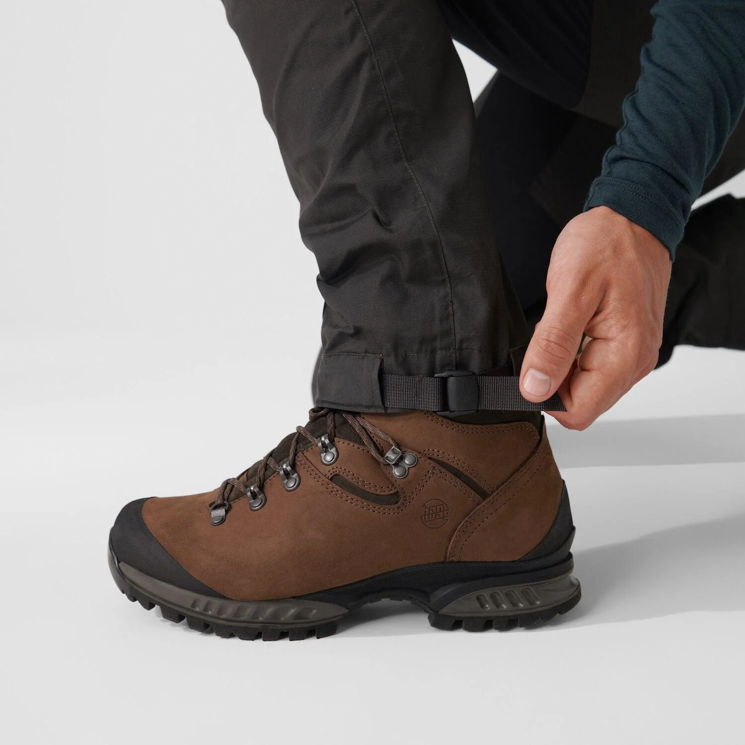 Fjällräven Abisko Lite Men's Trekking Trousers Long - Image 5
