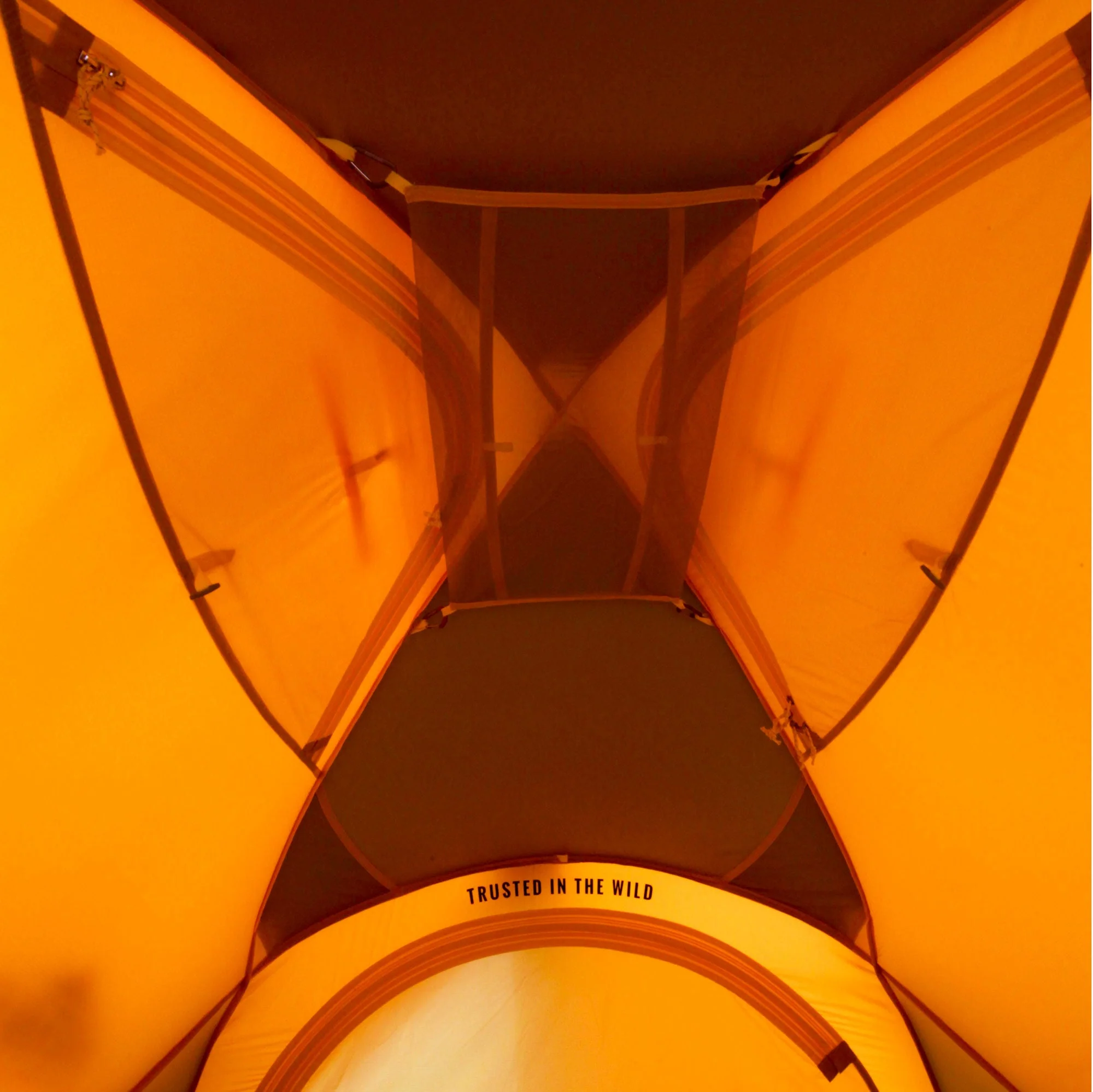 Mont Epoch Expedition Tunnel Tent - Image 4