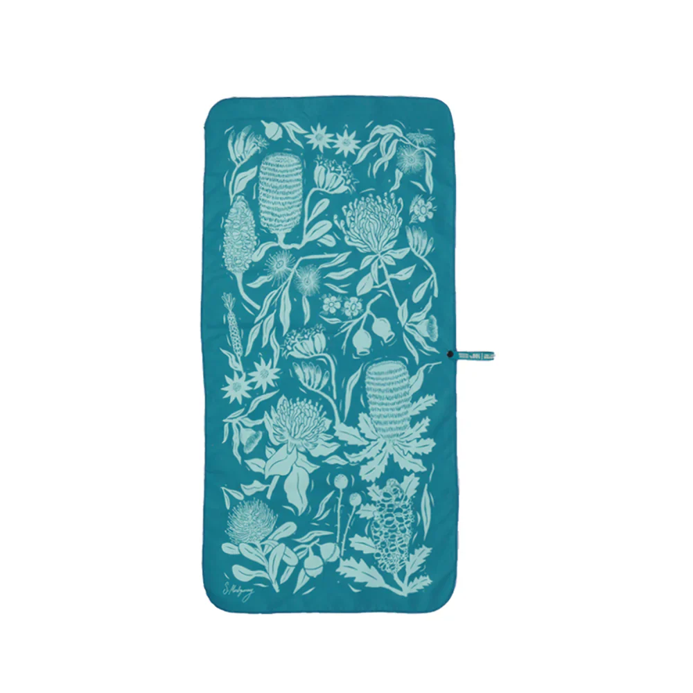 Mont Microfibre Travel Towel - Image 8