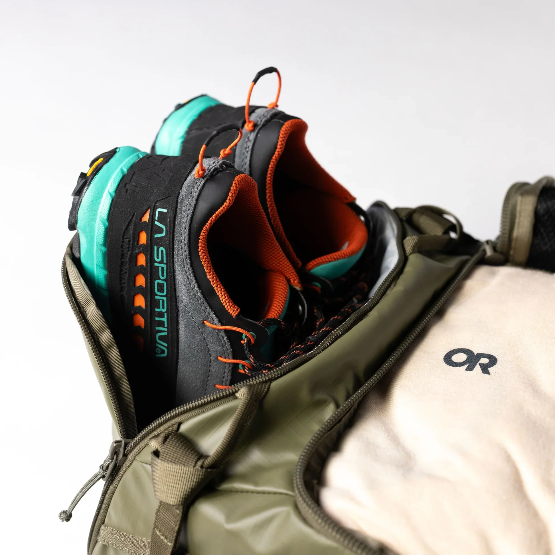 Outdoor Research CarryOut Duffel 40L - Image 5
