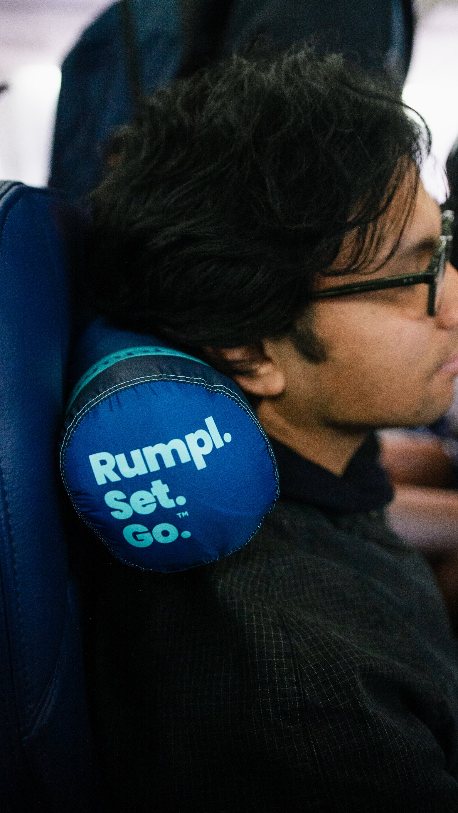 Rumpl Puffy Travel Blanket - Deep Foam Fade - Image 6