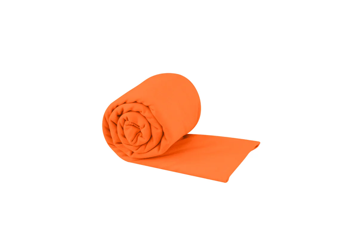 Sea To Summit Pocket Towel - an ultralight hiking necessity - Image 3