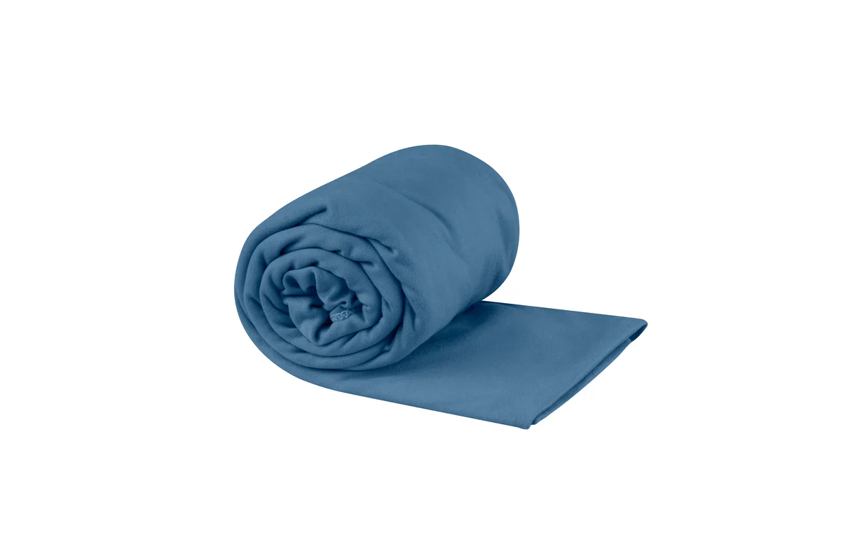 Sea To Summit Pocket Towel - an ultralight hiking necessity - Image 4